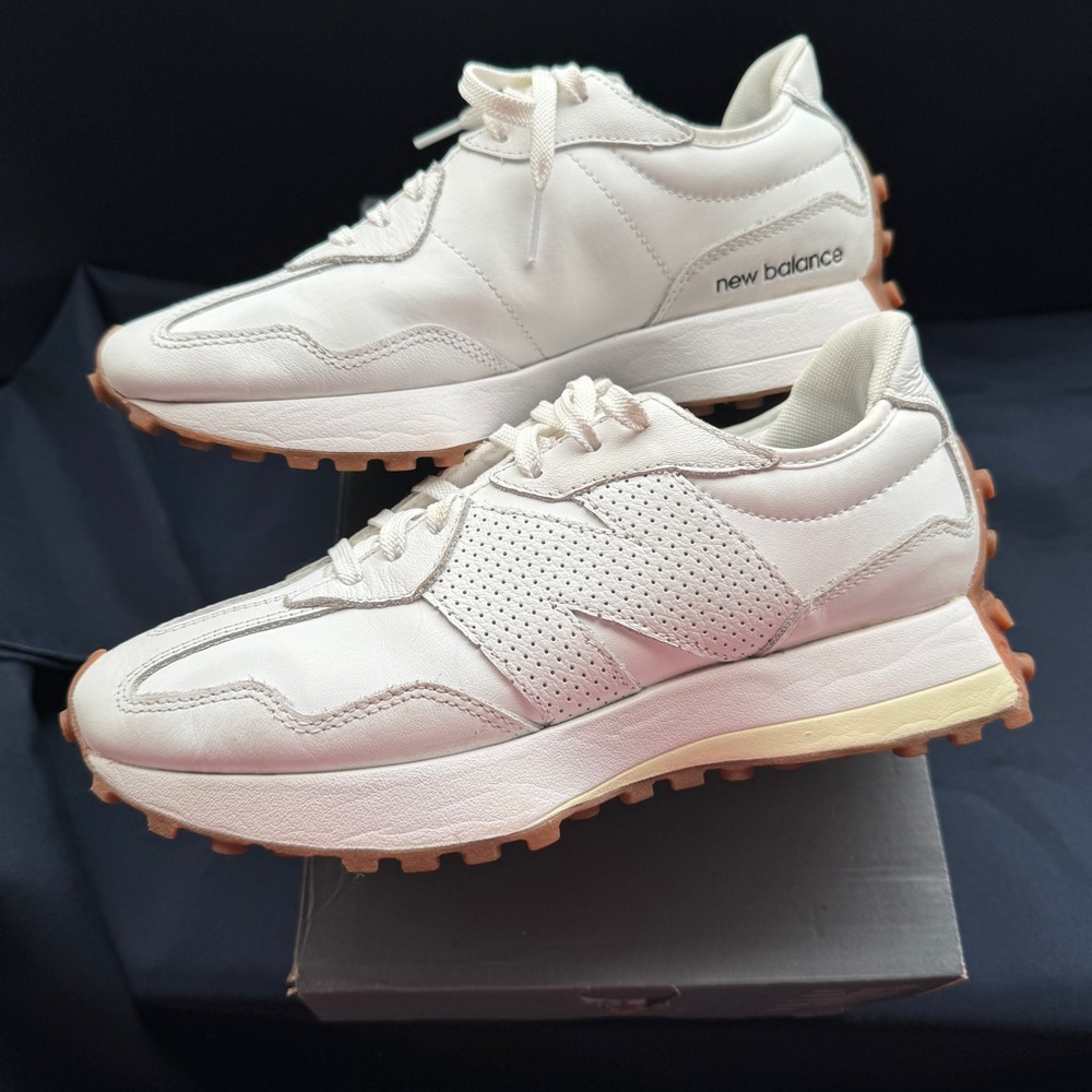 Womens New Balance 327